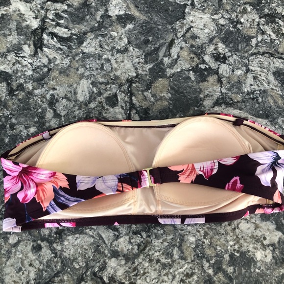 Strapless bikini tops - Picture 3 of 4